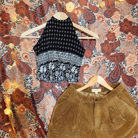 🤩 2 ENTIRE OUTFITS BUNDLE! ✨ - Picture 6 of 11